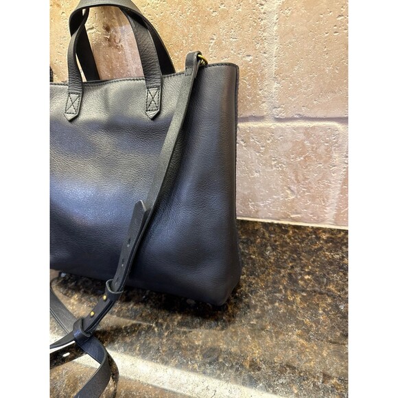 SOLD OUT Madewell The Transport Crossbody Black Leather Like New - Picture 3 of 12